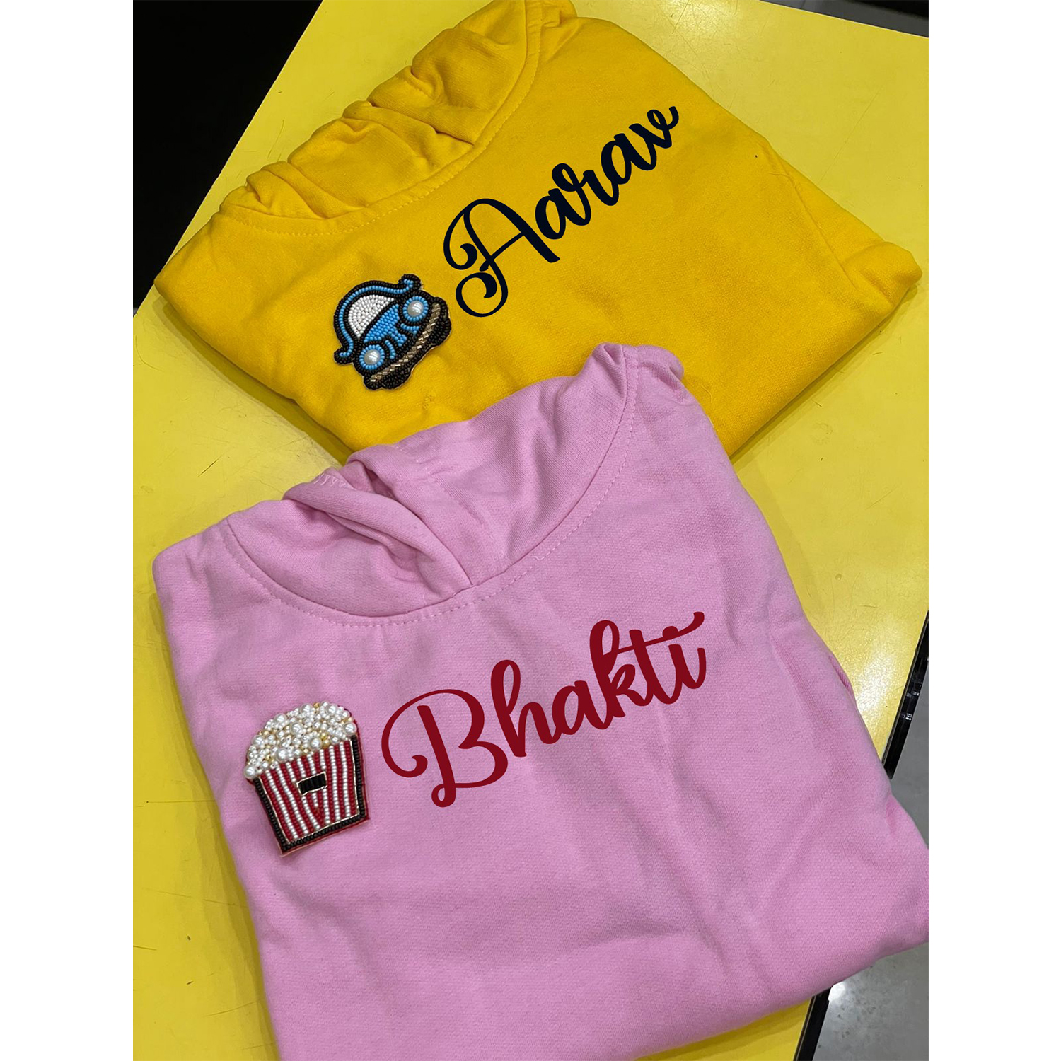 Personalised hoodie with Embroidery (1)